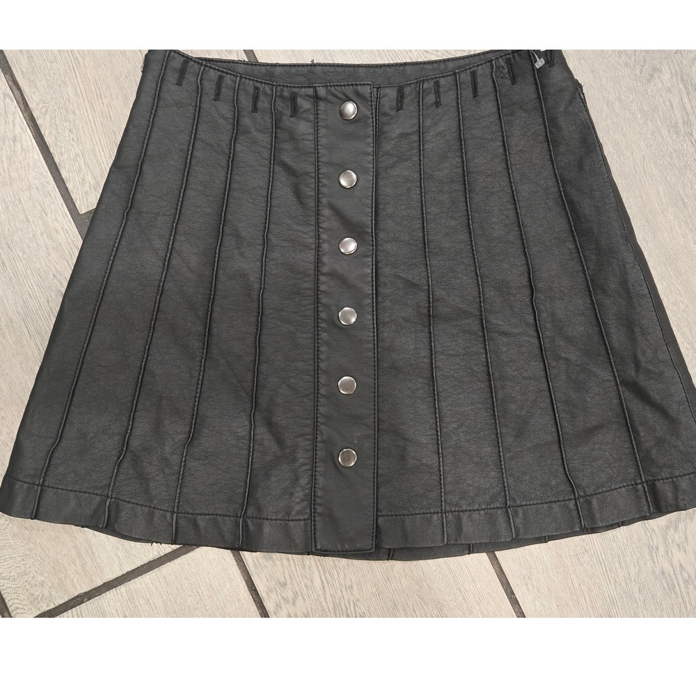 Free People Black Faux Leather Button Front Mini Skirt Size 6 Vegan A-Line Edgy